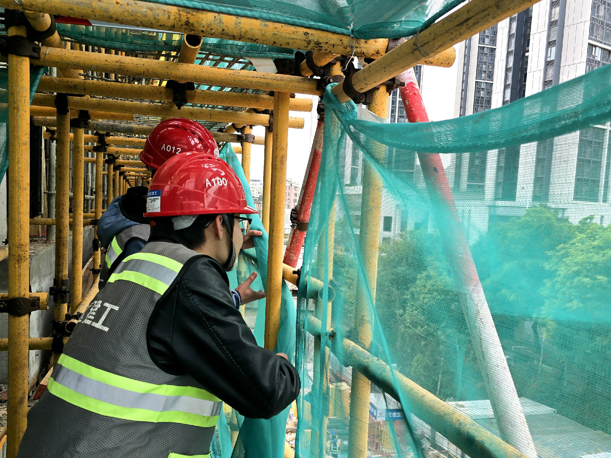 吉华检查3.jpg 吉华检查3.jpg