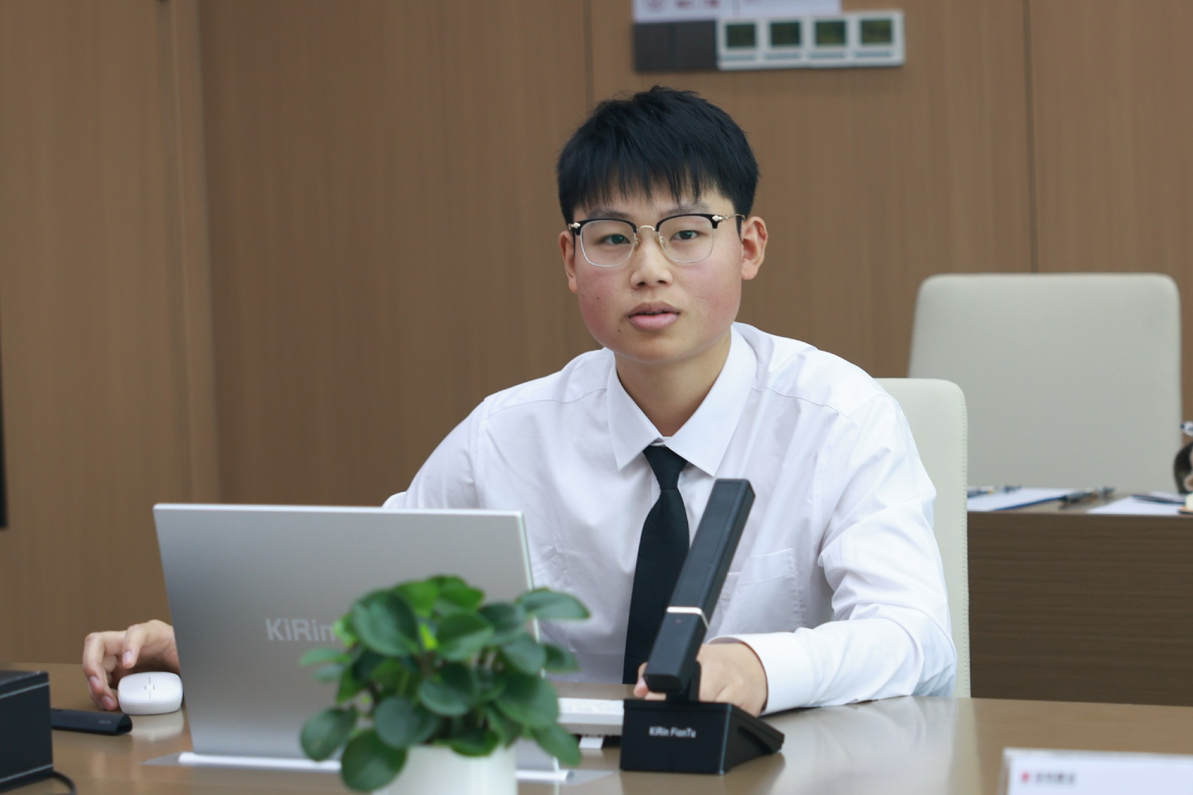 百鸽笼项目见习商务工程师蒋杰.jpg 百鸽笼项目见习商务工程师蒋杰.jpg